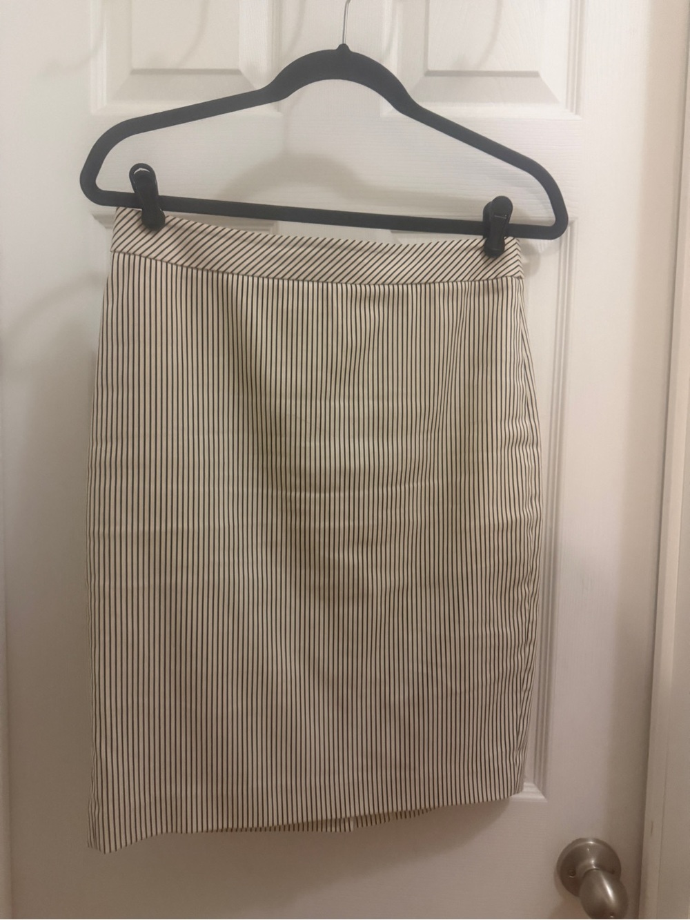Ann Taylor Cream and Black Pinstripe Pencil Skirt